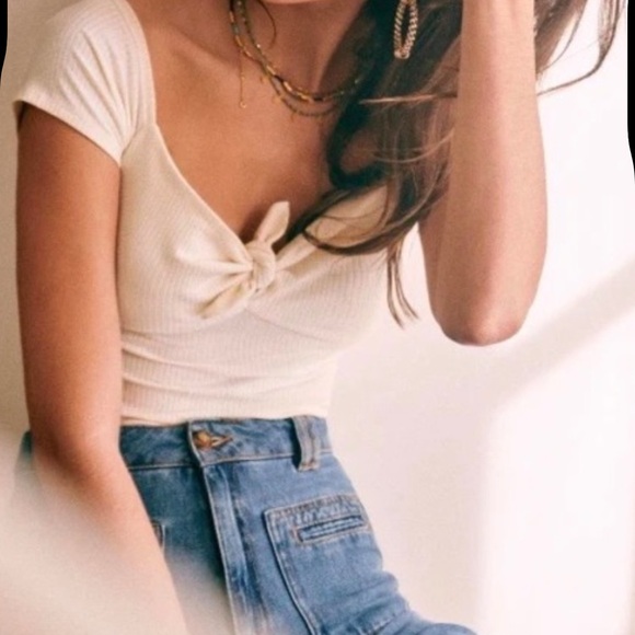 Sezane Cara ribbed t shirt - Picture 2 of 5